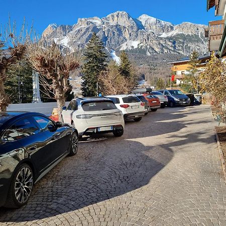 Hotel Oasi Cortina dʼAmpezzo Eksteriør billede