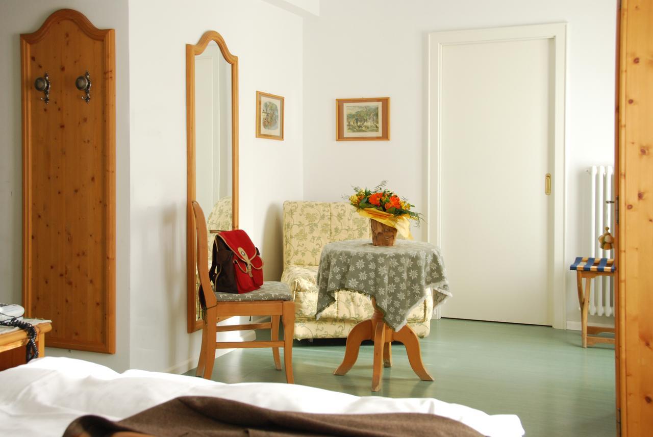 Hotel Oasi Cortina dʼAmpezzo Eksteriør billede
